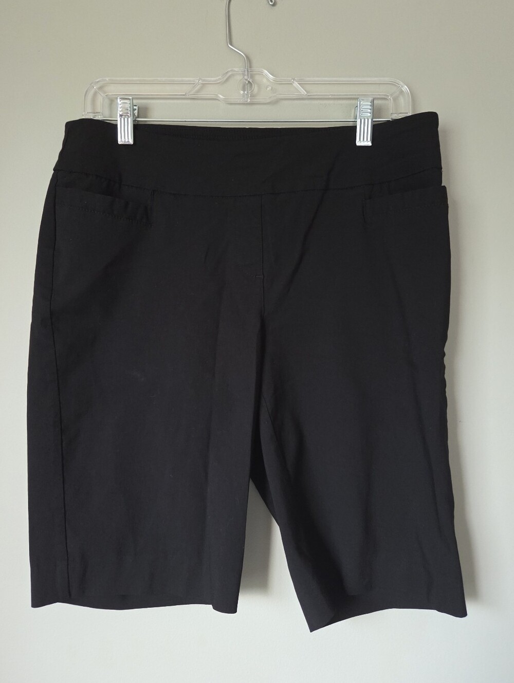 Dana Buchman Black Pull-On Bermuda Shorts